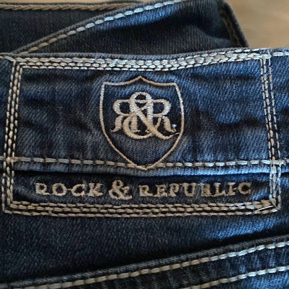 Rock& Republic Jean size 12…dark blue straight legs jeans